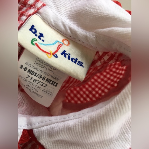 Vintage BT Kids Smocked Strawberry Romper - Picture 5 of 6